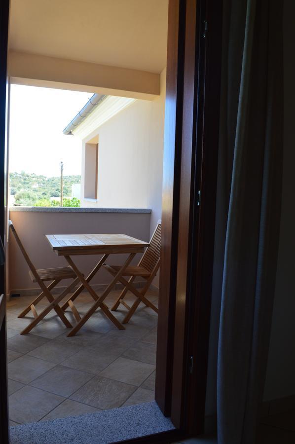 Guest Rooms Affittacamere Сан Теодоро Екстериор снимка