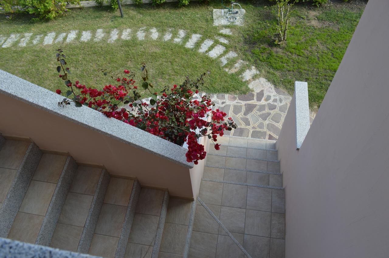 Guest Rooms Affittacamere Сан Теодоро Екстериор снимка